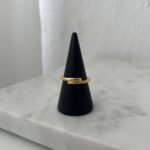 "Spiral" finger Ring